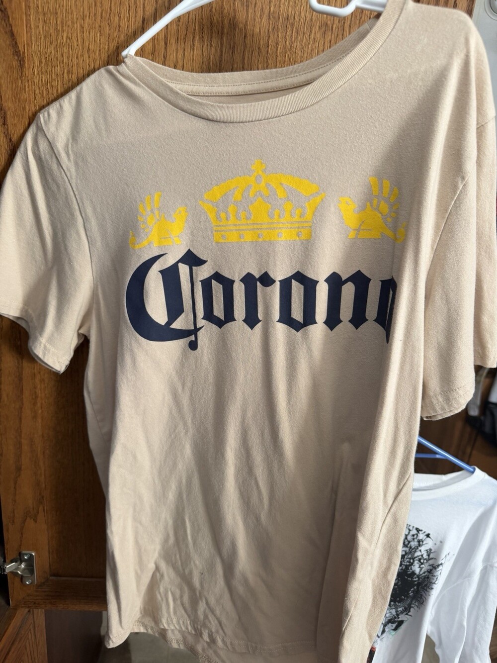 Corona Extra Beer Graphic T-Shirt Tan Crown Logo Back Print Size Medium